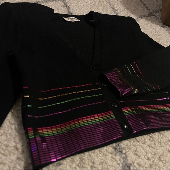 ST. JOHN Evening Crop Top Rainbow Flat Sequins Sz 2 - Picture 3 of 11